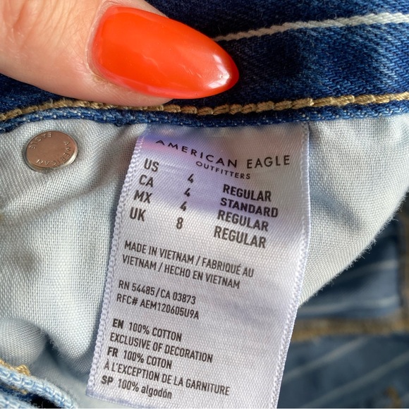 American Eagle 100% cotton white stripe blue high rise  mom jeans - Picture 8 of 11